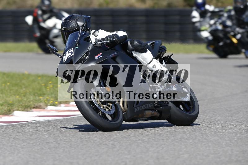 /48 25.08.2025 Cornu Master School ADR/gruen-vert/75